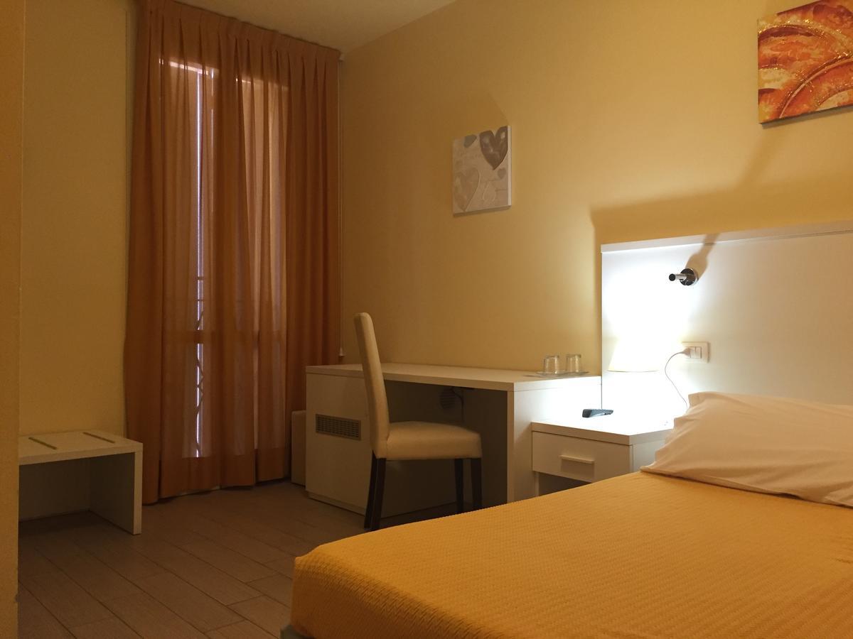 Hotel Soresina Esterno foto